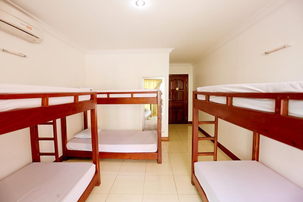 Hang Tep Hostel Сием Реап Екстериор снимка